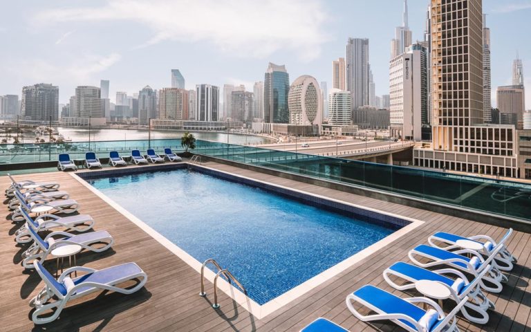 Radisson Blu Hotel, Dubai Canal View 5*